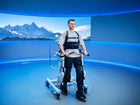 Fourier ExoMotus M4 exoskelet-revalidatierobot voor de onderste extremiteit